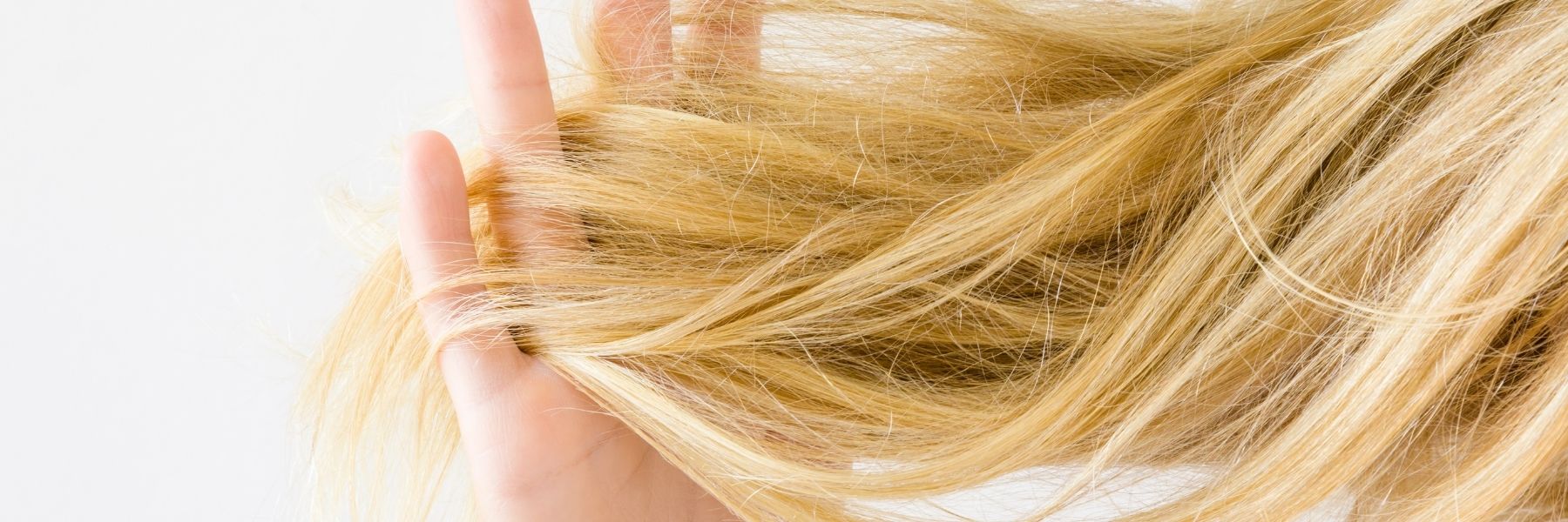 SOS cheveux fins et fragiles : soins fortifiants naturels à adopter